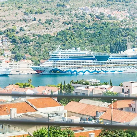 Modern Luxury With Swimming Pool - Bayside View Apartman Dubrovnik