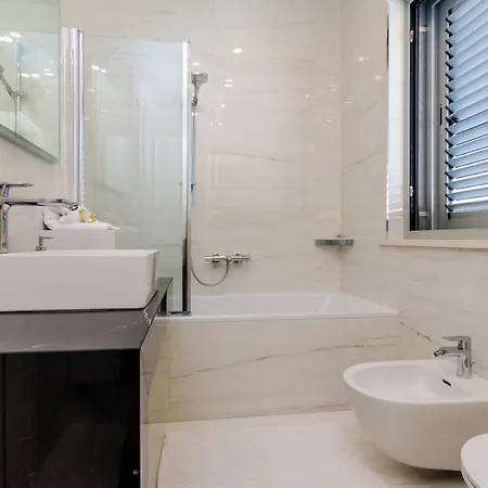 Modern Luxury With Swimming Pool - Bayside View Apartment Dubrovnik