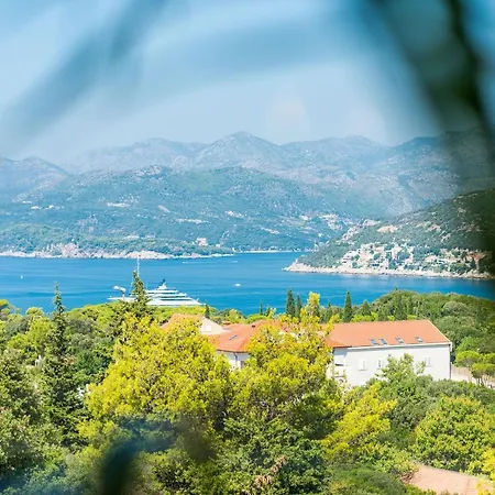 Modern Luxury With Swimming Pool - Bayside View Lejlighed *