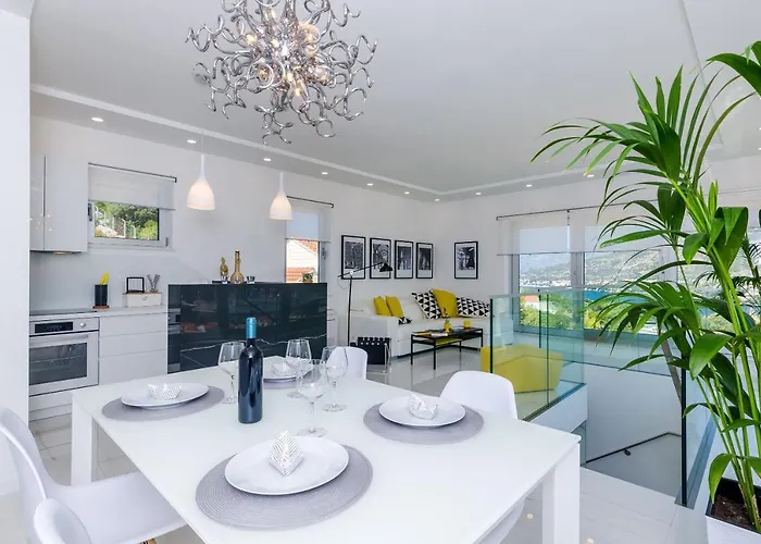 Modern Luxury With Swimming Pool - Bayside View Appartement *